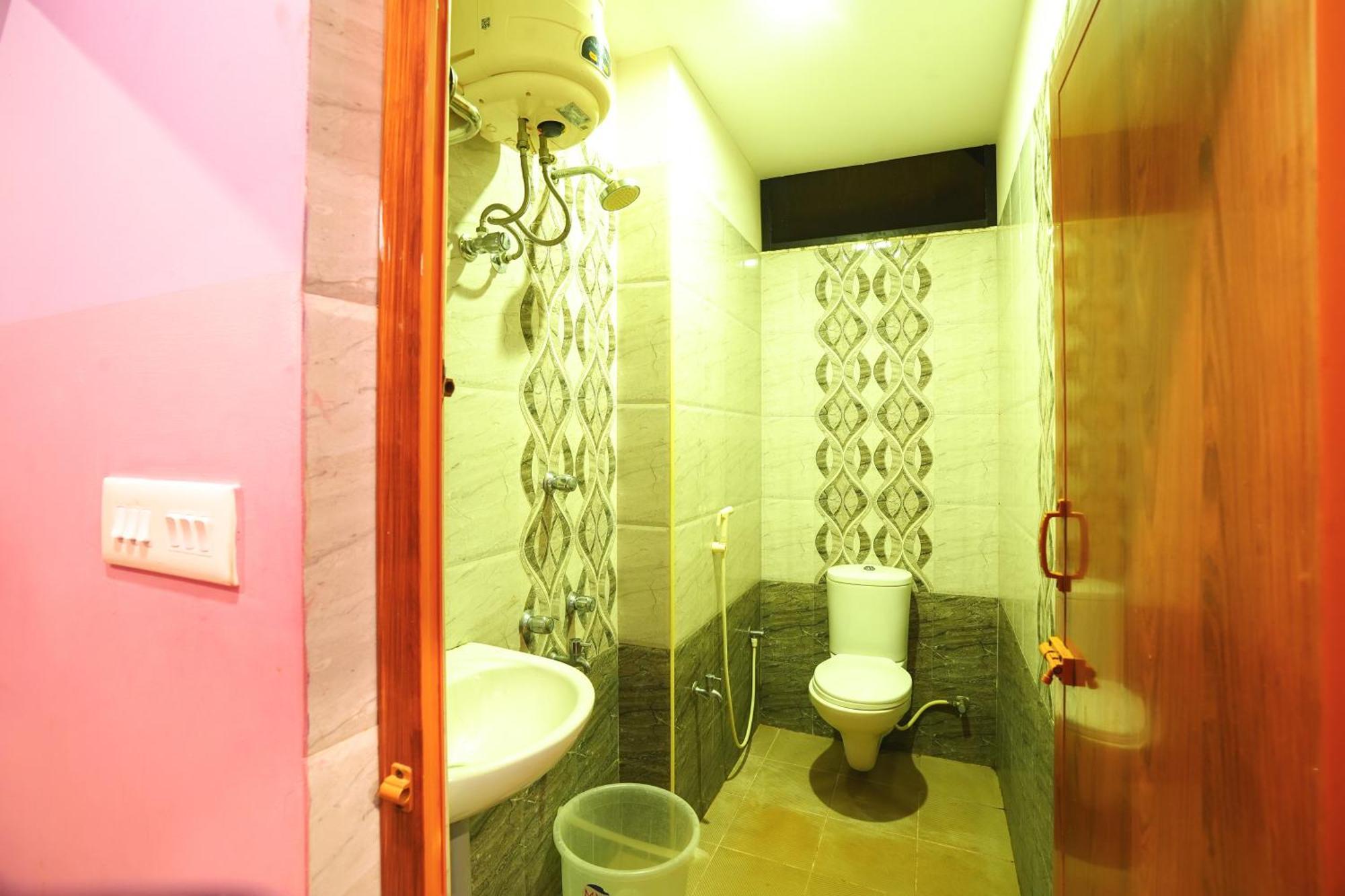 Auro Wellness Castle Hotel Pondicherry Luaran gambar